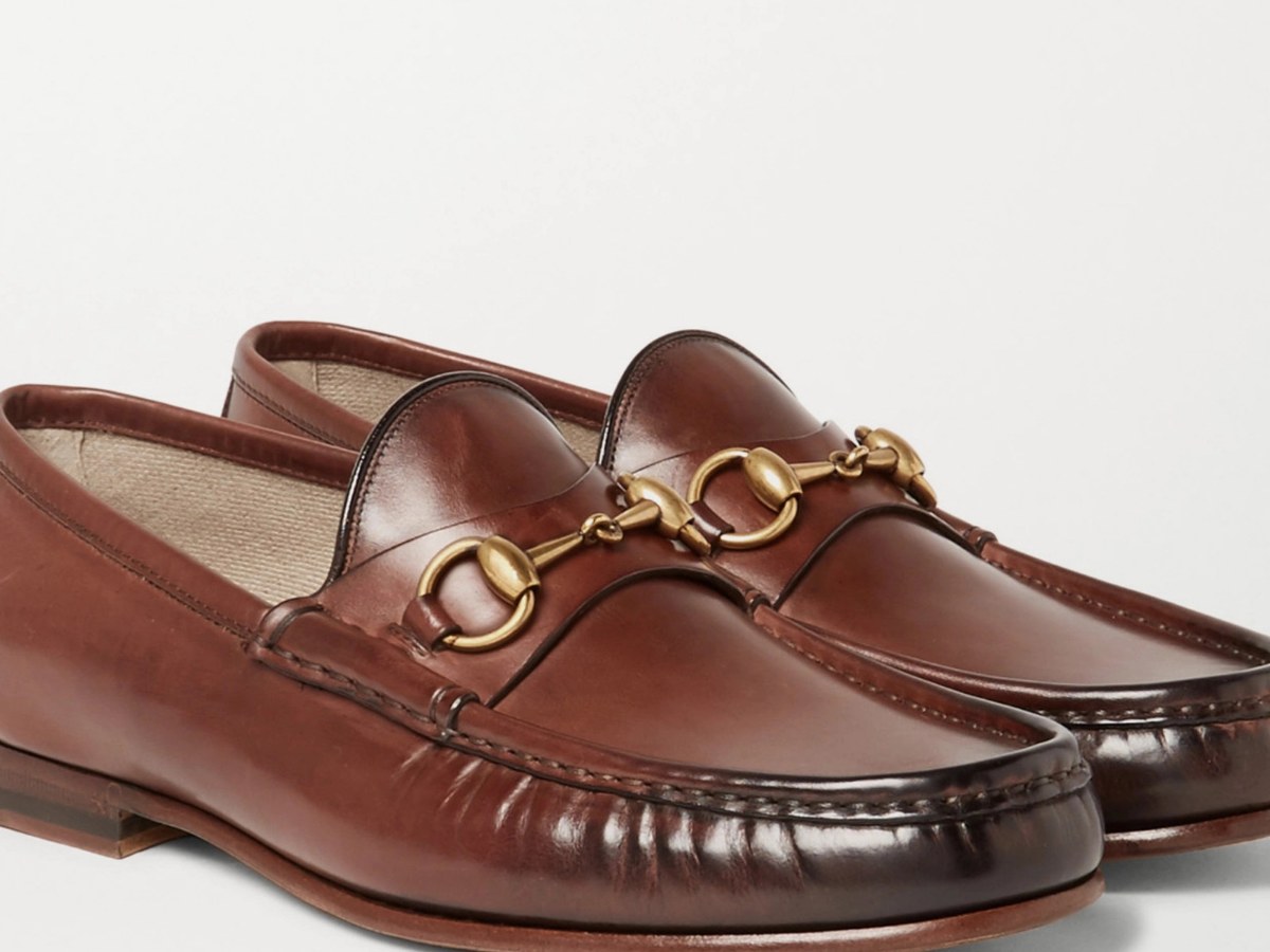 Leather shoe cleaning & conditioning